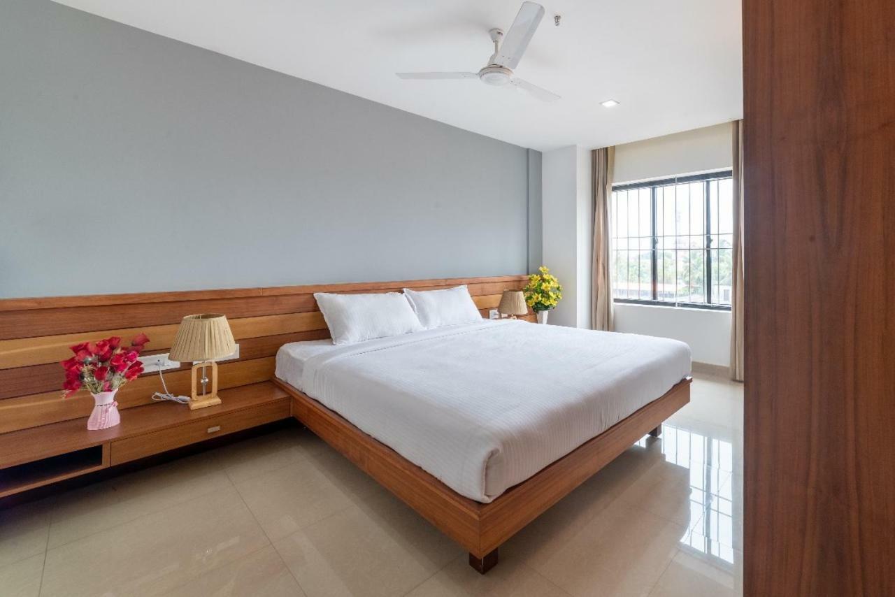 Hotel Bkm International Tellicherry Bagian luar foto