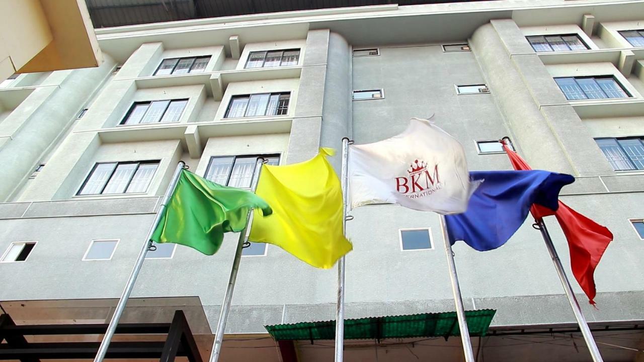 Hotel Bkm International Tellicherry Bagian luar foto
